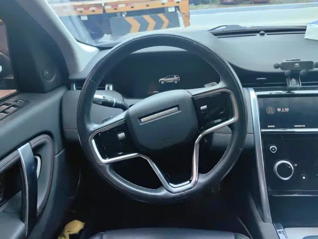 Land Rover Discovery Sport — Фото автомобиля 15