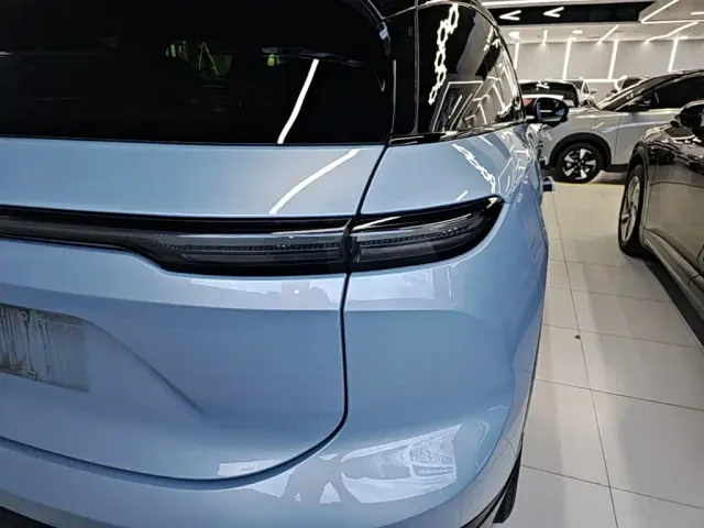 Nio ES6 — Фото автомобиля 7