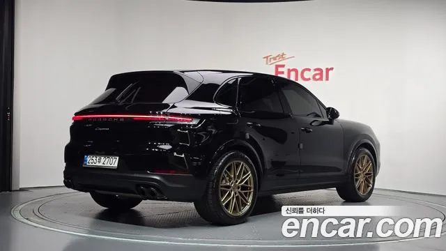Porsche Cayenne PO536 — Фото автомобиля 2