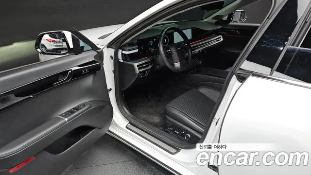 Hyundai Grandeur GN7 — Фото автомобиля 10