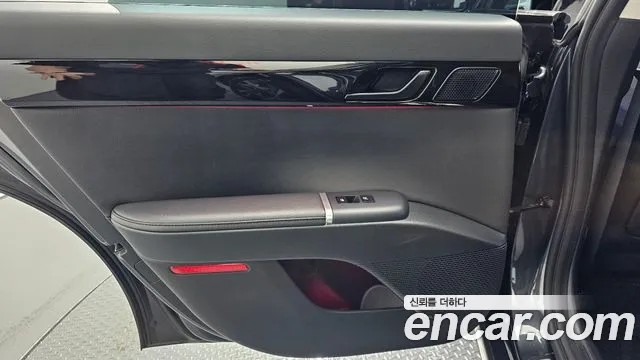 Hyundai Grandeur GN7 — Фото автомобиля 14