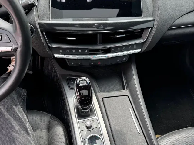 Cadillac CT5 — Фото автомобиля 11