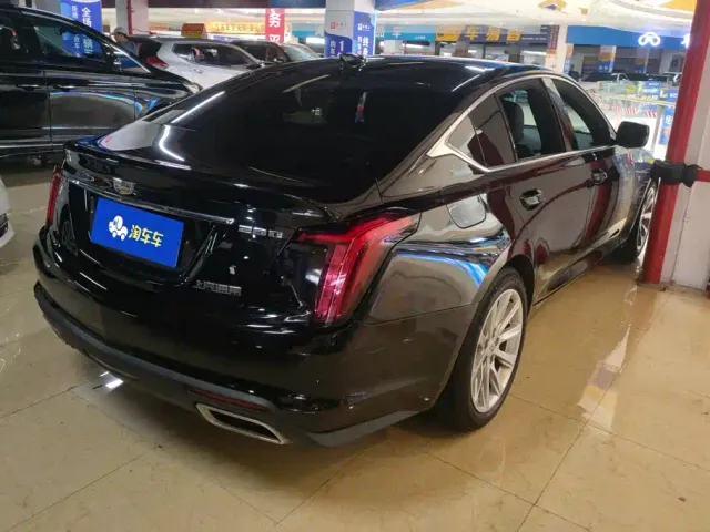 Cadillac CT5 — Фото автомобиля 3