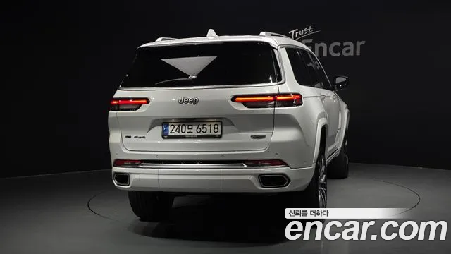 Jeep Cherokee Grand Cherokee(WL) L 3.6 Summit Reserve — Фото автомобиля 3