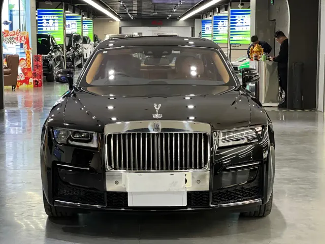 Rolls-Royce Ghost — Фото автомобиля 2