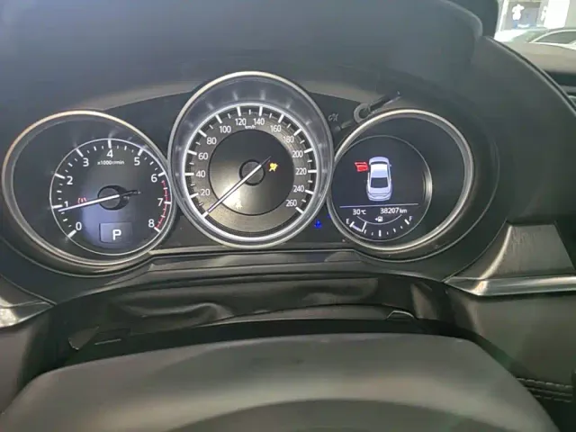 Mazda Atenza 2021 Model 2.5L Blue Sky Sport Edition — Фото автомобиля 4