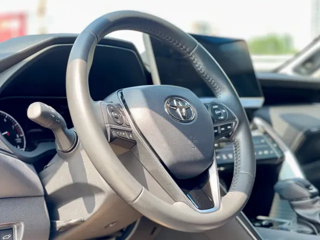 Toyota Venza 2022 2.0L CVT 2WD Premium — Фото автомобиля 14