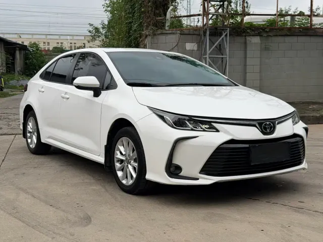 Toyota Corolla — Фото автомобиля 3
