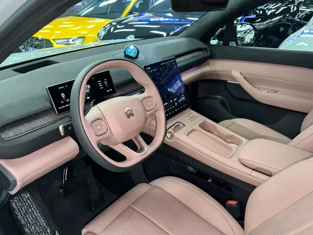Nio EC6 — Фото автомобиля 17