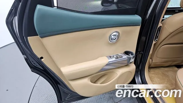 Genesis GV60 — Фото автомобиля 25