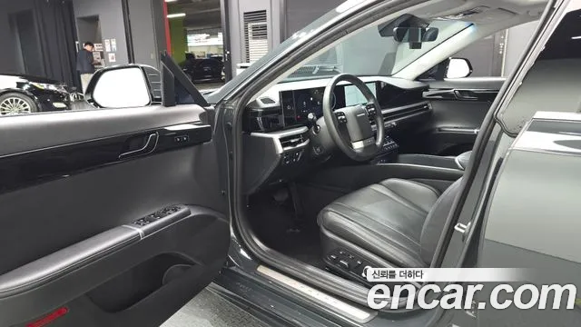 Hyundai Grandeur Grandeur (GN7) 2.5 Бензин 2WD — Фото автомобиля 9