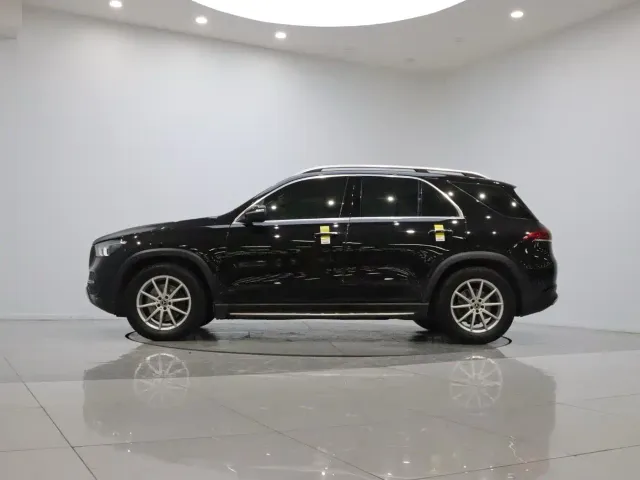 Mercedes-Benz GLE-Class — Фото автомобиля 8