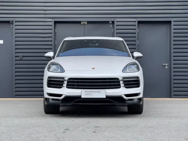 Porsche Cayenne — Фото автомобиля 3