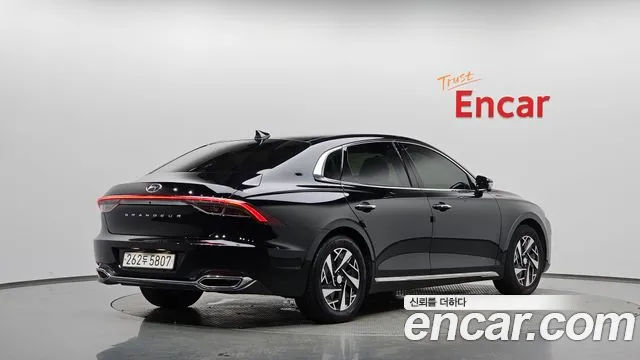 Hyundai Grandeur — Фото автомобиля 2