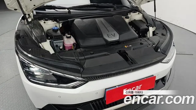Kia EV6 — Фото автомобиля 6