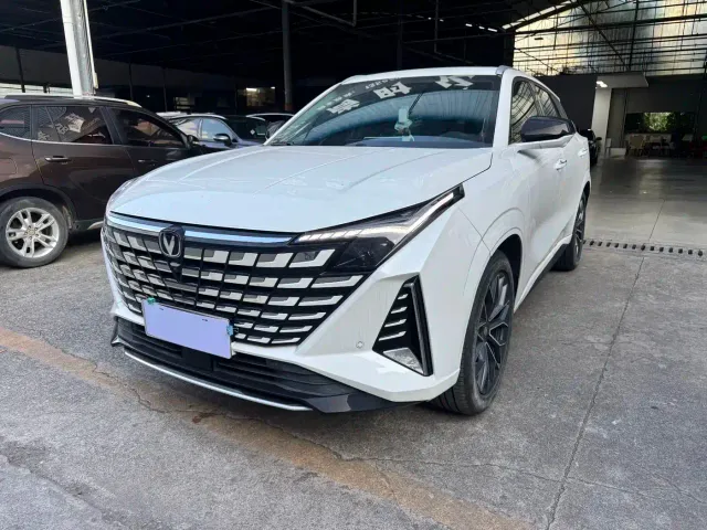 Фотография автомобиля — Changan UNI-Z