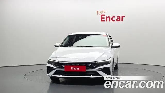 Hyundai AVANTE Новый Avante (CN7) — Фото автомобиля 3