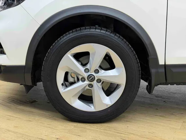 Nissan Qashqai — Фото автомобиля 5