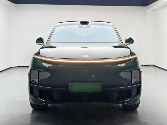 Li Auto L9 — Фото автомобиля 2