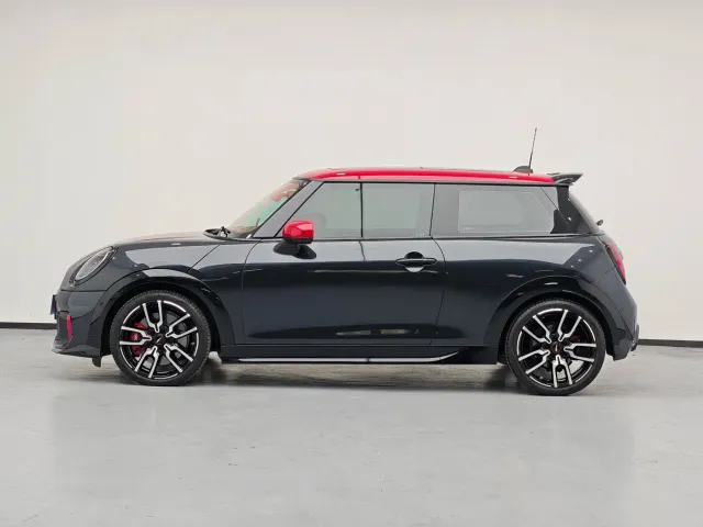 MINI John Cooper Works — Фото автомобиля 7