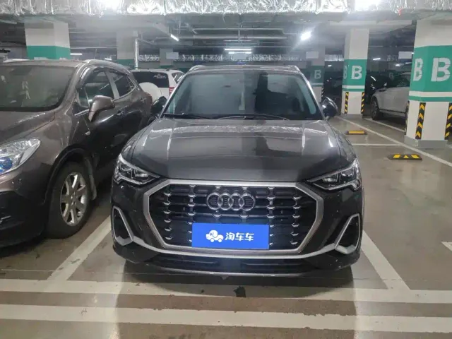 Audi Q3 — Фото автомобиля 2