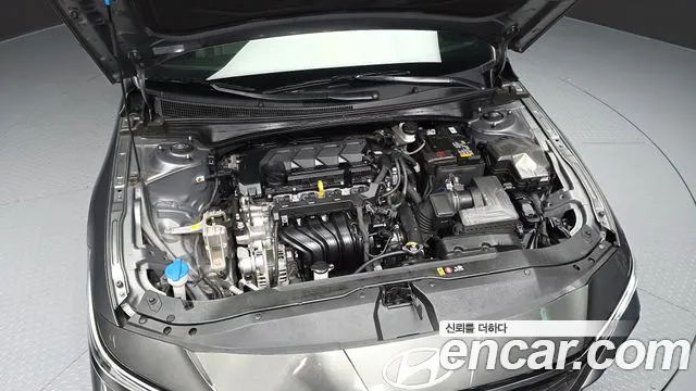 Hyundai Avante CN7 — Фото автомобиля 9