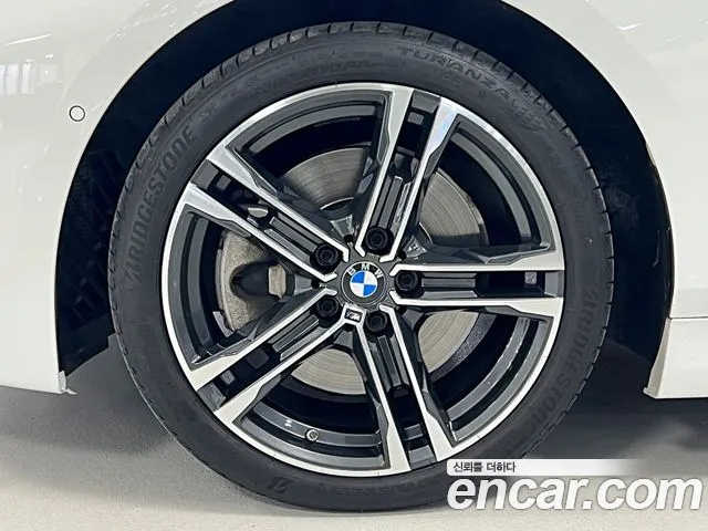 BMW 1 Series F40 — Фото автомобиля 5