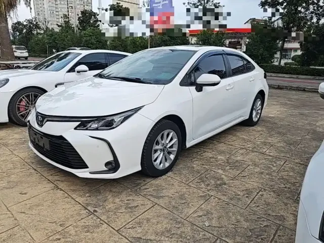 Фотография автомобиля — Toyota Corolla