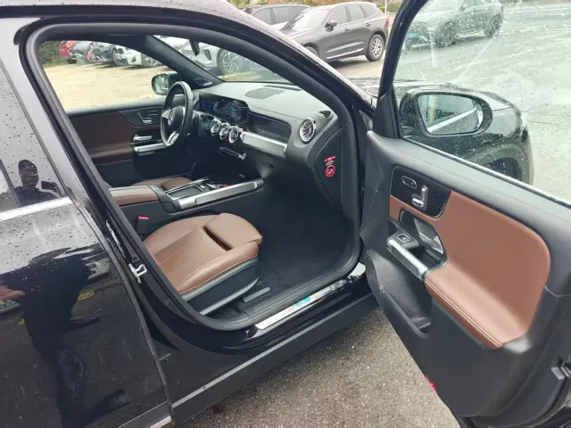 Mercedes-Benz EQB — Фото автомобиля 9