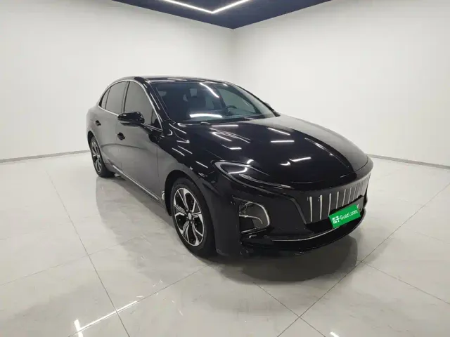 Hongqi E-QM5 — Фото автомобиля 3