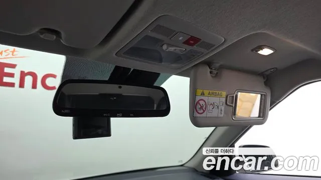 Hyundai Venue — Фото автомобиля 20