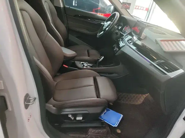 BMW X1 — Фото автомобиля 24