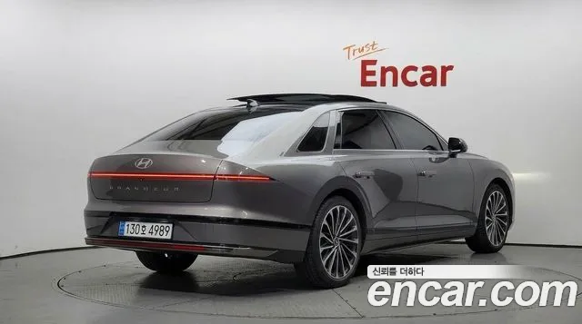 Hyundai Grandeur GN7 — Фото автомобиля 2