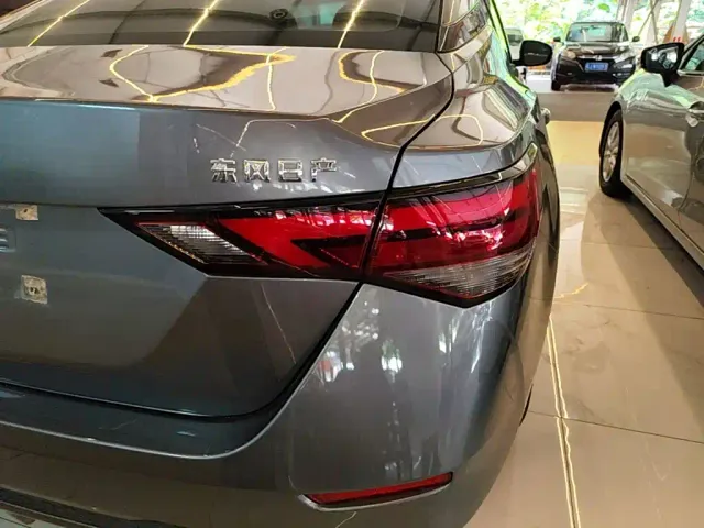 Nissan Sylphy — Фото автомобиля 7
