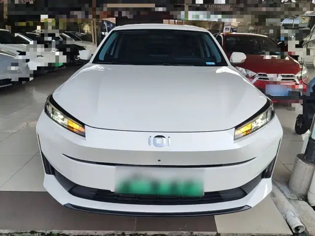 Changan Qiyuan A05 — Фото автомобиля 2