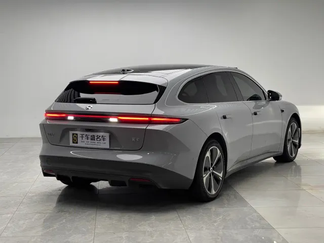 Nio ET5 Touring — Фото автомобиля 6
