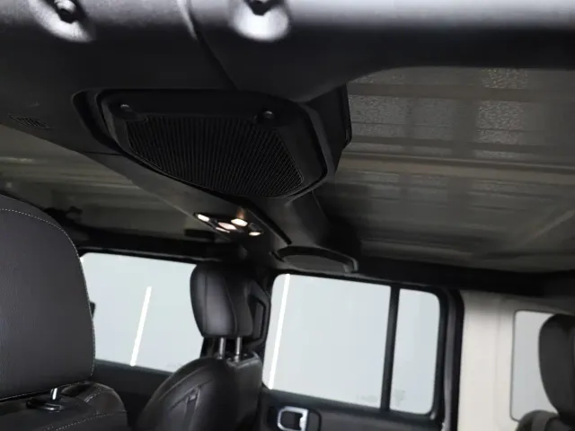 Jeep Wrangler 4xe — Фото автомобиля 12