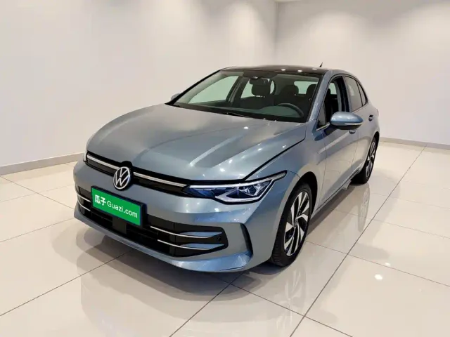 Фотография автомобиля — Volkswagen Golf