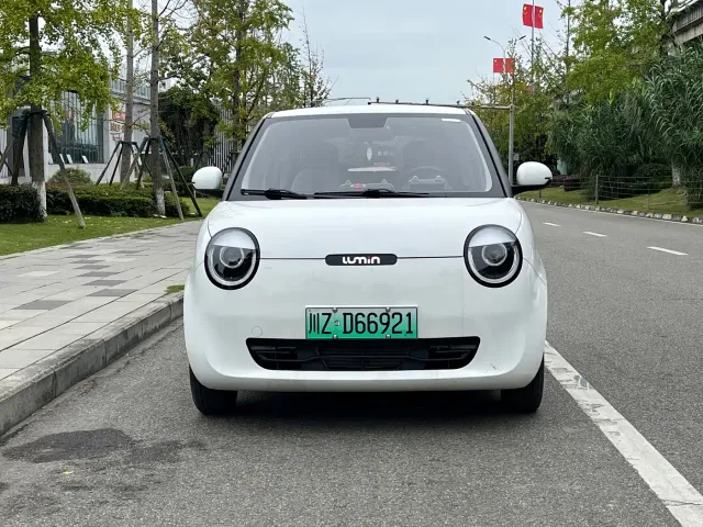 Changan Lumin — Фото автомобиля 2