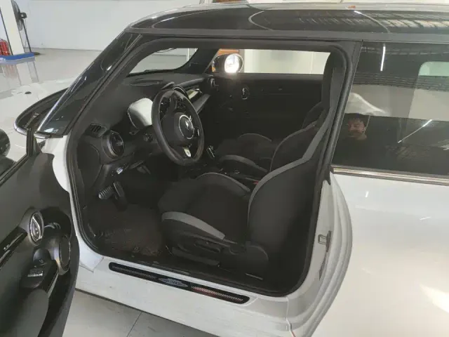MINI Hatch — Фото автомобиля 7