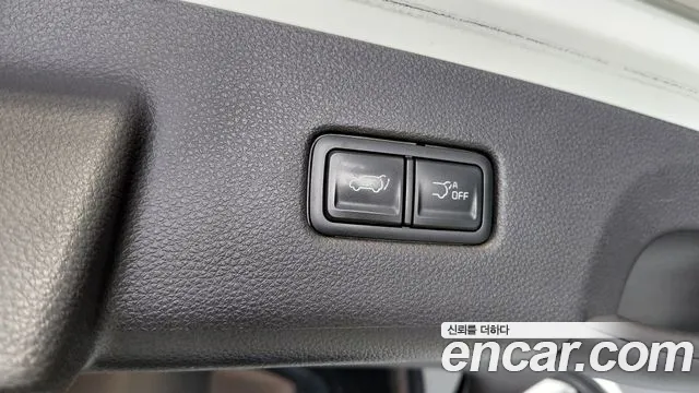 Kia Carnival Generation 4 — Фото автомобиля 24