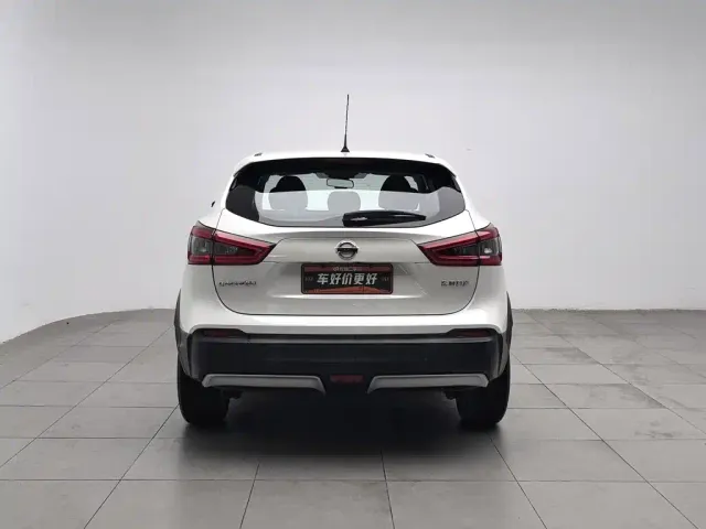 Nissan Qashqai — Фото автомобиля 4