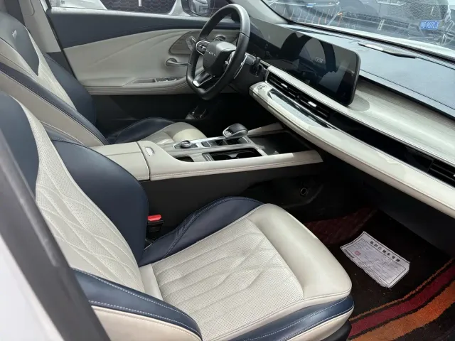 Chery Arrizo 8 — Фото автомобиля 13
