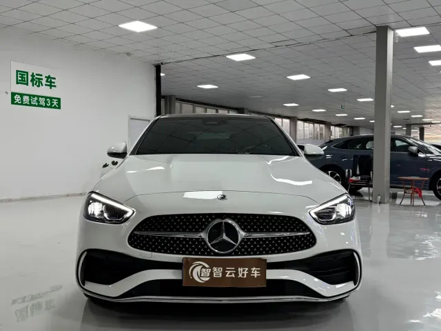Mercedes-Benz C-Class — Фото автомобиля 2