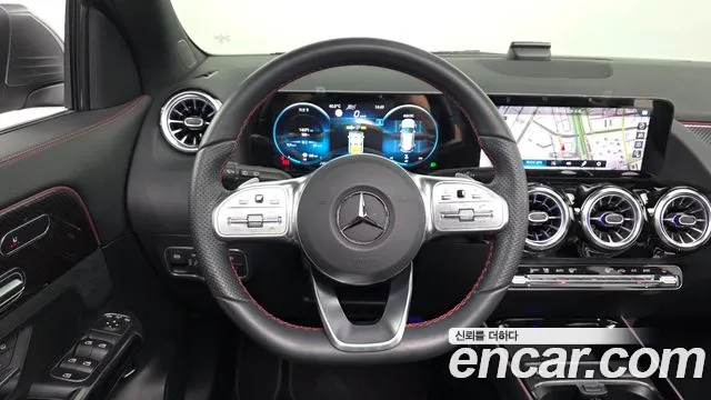 Mercedes-Benz GLA-Class — Фото автомобиля 12
