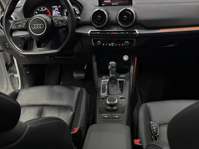 Audi Audi Q2L 2022 35 TFSI Progressive Dynamic — Фото автомобиля 11