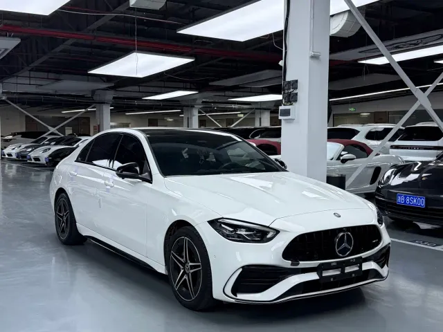 Mercedes-Benz C-Class — Фото автомобиля 3