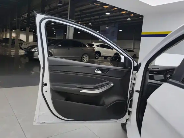 Chery Arrizo 5 — Фото автомобиля 7