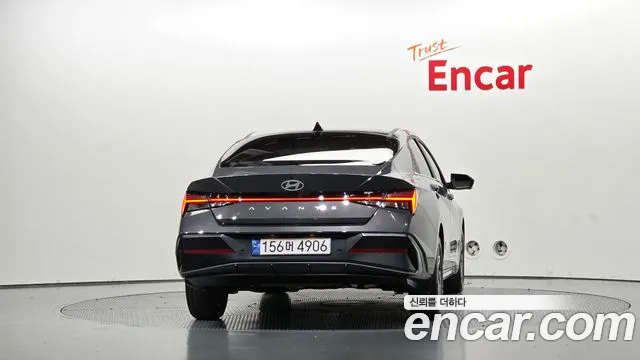 Hyundai Avante CN7 — Фото автомобиля 4