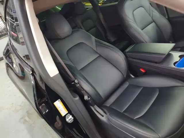 Tesla Model Y — Фото автомобиля 19